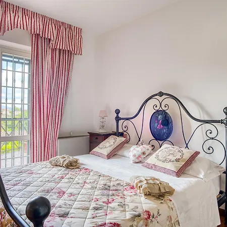 Guesthost - Residenza Menta E Rosmarino Apartman Perugia