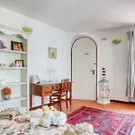 Guesthost - Residenza Menta E Rosmarino Apartman